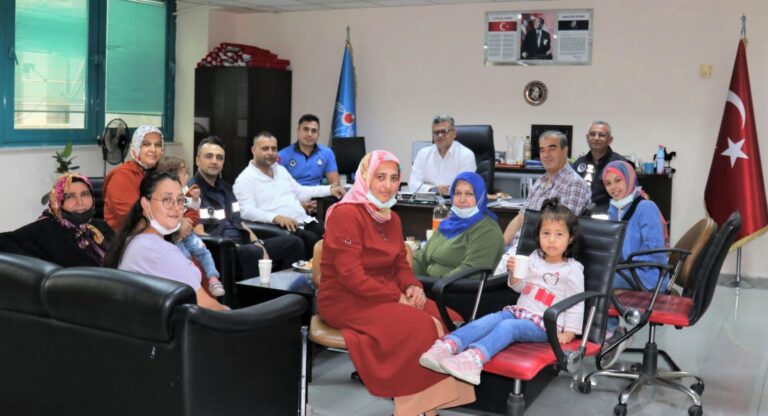 Turgutlu Belediyesi Zabıta Müdürlüğüne Anlamlı Ziyaret Turgutlu Belediyesi Zabıta Müdürlüğüne Anlamlı Ziyaret