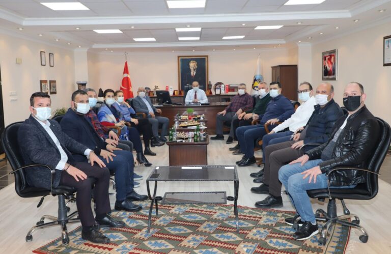 Başkan Çetin Akın ve Kırklareli Belediye Başkanı Mehmet Siyam Kesimoğlu Turgutlu’da Buluştu Başkan Çetin Akın ve Kırklareli Belediye Başkanı Mehmet Siyam Kesimoğlu Turgutlu’da Buluştu