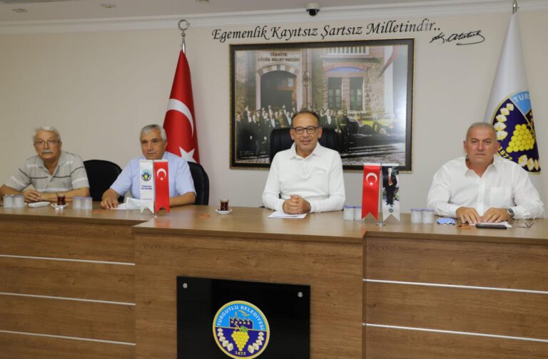 Başkan Çetin Akın: “Herkes Kendi Çöplüğünü Temizlesin!” Başkan Çetin Akın: “Herkes Kendi Çöplüğünü Temizlesin!”