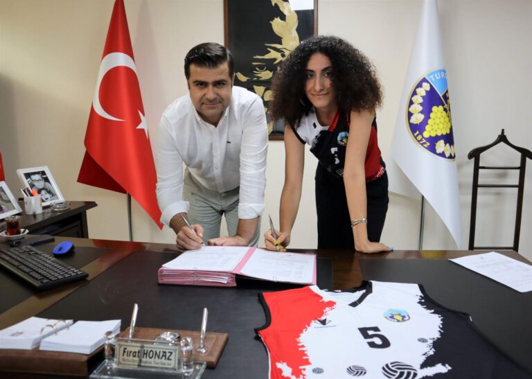 Genç Yıldız Adayı Turgutlu Belediyespor’da Genç Yıldız Adayı Turgutlu Belediyespor’da
