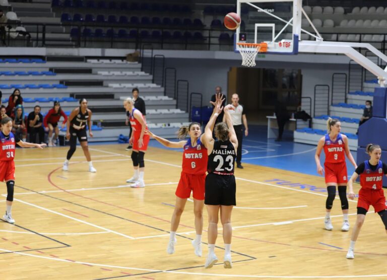 Turgutlu Belediyespor Kadın Basketbol Takımında Yoğun Hafta Turgutlu Belediyespor Kadın Basketbol Takımında Yoğun Hafta