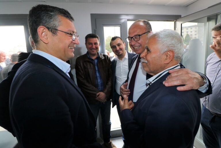 Başkan Akın’dan ve Muhtar Kaya’dan Yandaş Medyaya Cevap Başkan Akın’dan ve Muhtar Kaya’dan Yandaş Medyaya Cevap