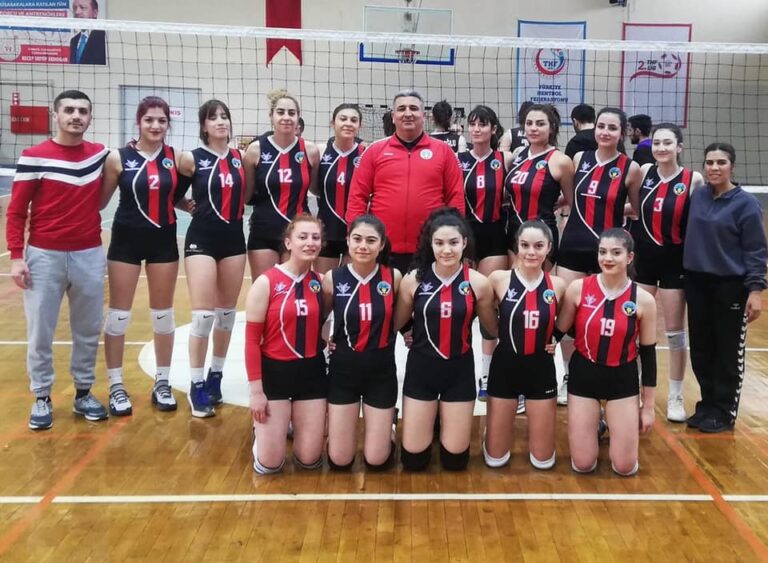Turgutlu Belediyespor Genç Kızlar Voleybol Takımından İkinci Galibiyet Turgutlu Belediyespor Genç Kızlar Voleybol Takımından İkinci Galibiyet
