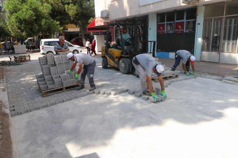 Turgutlu Belediyesi Ekipleri Çalışıyor, Kent Güzelleşiyor Turgutlu Belediyesi Ekipleri Çalışıyor, Kent Güzelleşiyor