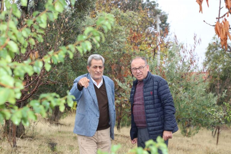 Başkan Çetin Akın Mesaisini Sahada Geçirdi Başkan Çetin Akın Mesaisini Sahada Geçirdi