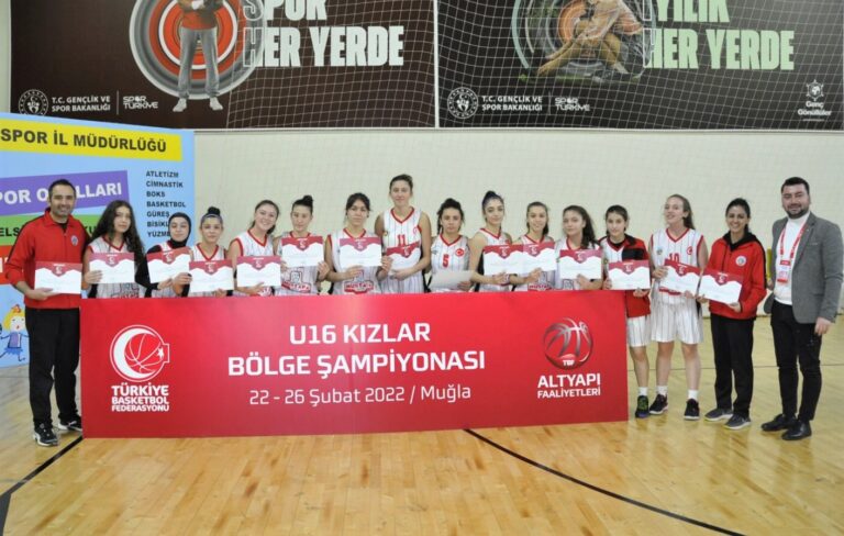 Turgutlu Belediyesi’nin Namağlup Yıldız Kızları Anadolu Şampiyonası’nda Turgutlu Belediyesi’nin Namağlup Yıldız Kızları Anadolu Şampiyonası’nda
