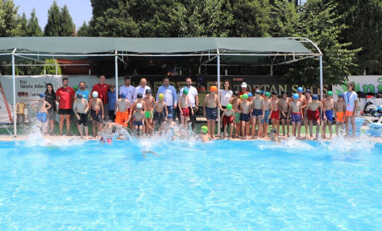Turgutlu Belediyesi Yaz Spor Okullarıyla Spor ve Eğlence Bir Arada Turgutlu Belediyesi Yaz Spor Okullarıyla Spor ve Eğlence Bir Arada