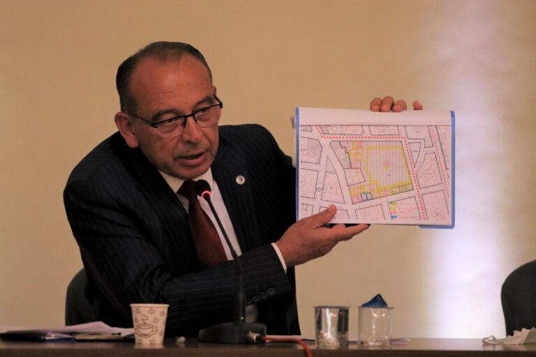Başkan Çetin Akın’dan Camiönü Pazar Yeri Müjdesi Başkan Çetin Akın’dan Camiönü Pazar Yeri Müjdesi