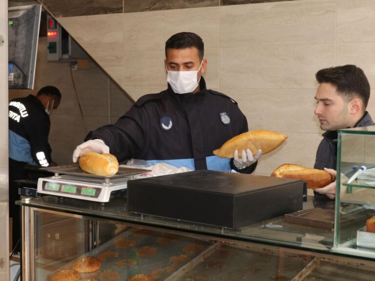 Turgutlu Zabıtasından Fırınlara Denetim Turgutlu Zabıtasından Fırınlara Denetim