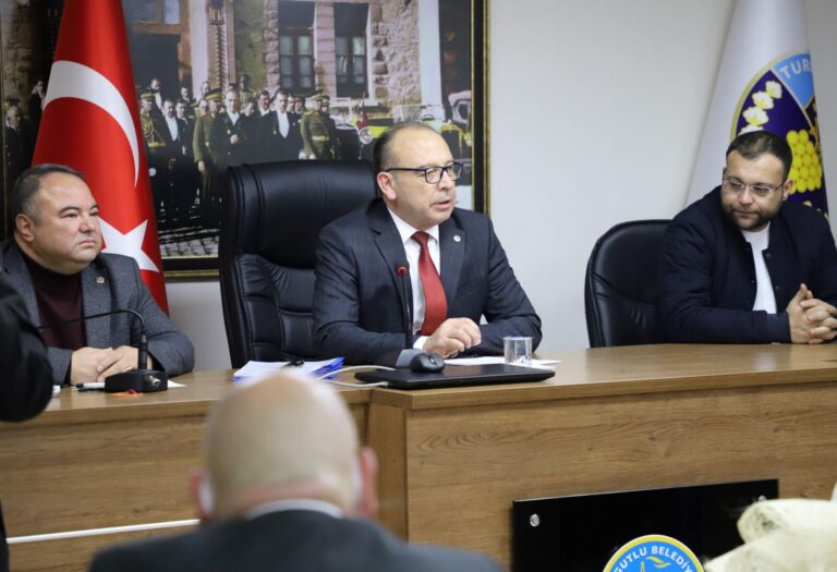 Başkan Çetin Akın: “Bizi hiç kimse parayla pulla, kendilerine menfaat sağlamayla anamayacak” Başkan Çetin Akın: “Bizi hiç kimse parayla pulla, kendilerine menfaat sağlamayla anamayacak”