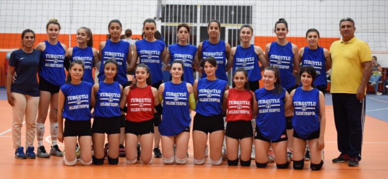 Turgutlu Belediyesi Kadın Voleybol Takımından Sezon Öncesi Moral Galibiyeti Turgutlu Belediyesi Kadın Voleybol Takımından Sezon Öncesi Moral Galibiyeti