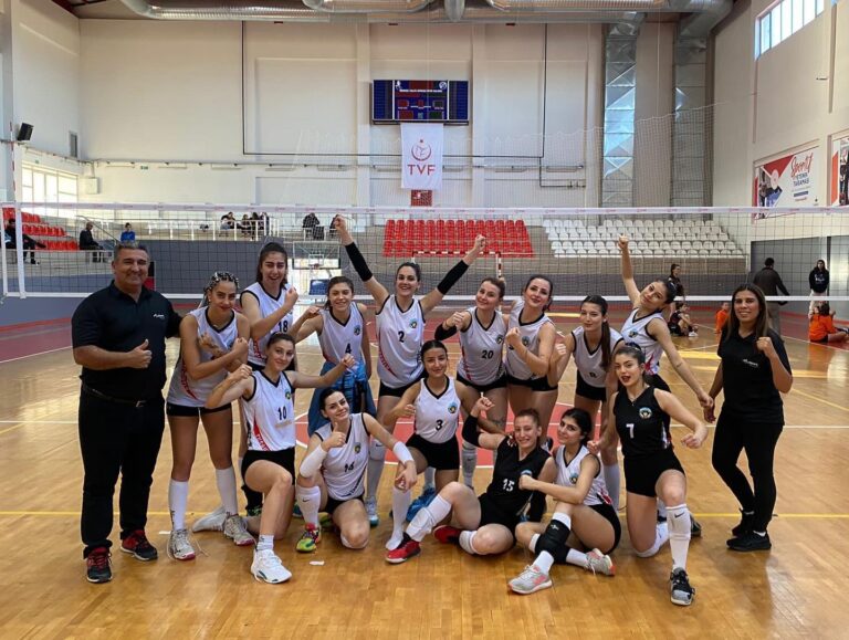 Turgutlu Belediyesi Kadın Voleybol Takımı Uşak’tan Galibiyetle Döndü Turgutlu Belediyesi Kadın Voleybol Takımı Uşak’tan Galibiyetle Döndü