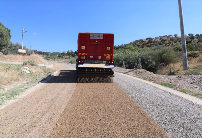Turgutlu Belediyesi 10 km Asfalt Serdi Turgutlu Belediyesi 10 km Asfalt Serdi