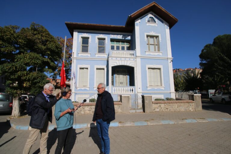 Turgutlu Kent Müzesi Alman Gazetecileri Ağırladı Turgutlu Kent Müzesi Alman Gazetecileri Ağırladı