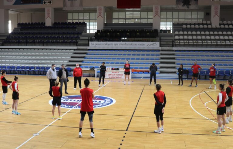 Potadaki Kritik Haftada Taraftarlara Davet Potadaki Kritik Haftada Taraftarlara Davet