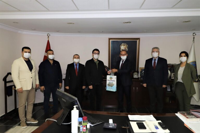 Başkan Akın TÜBİTAK Birincisi Ziya Yıldız’ı Konuk Etti Başkan Akın TÜBİTAK Birincisi Ziya Yıldız’ı Konuk Etti