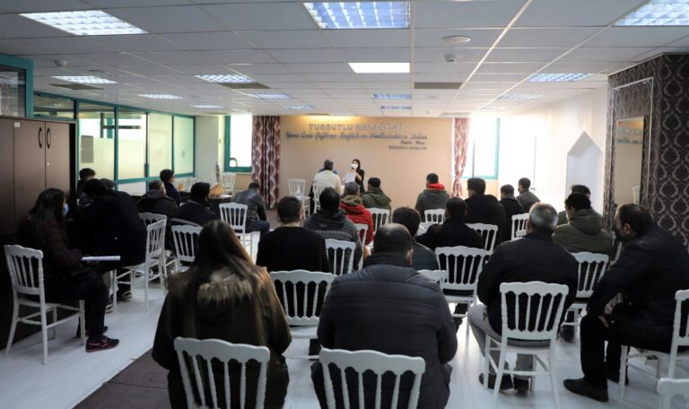 Turgutlu Belediyesi 41 Kişiyi Daha İş Sahibi Yaptı Turgutlu Belediyesi 41 Kişiyi Daha İş Sahibi Yaptı