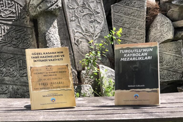 Turgutlu Kitaplığı Zenginleşiyor Turgutlu Kitaplığı Zenginleşiyor