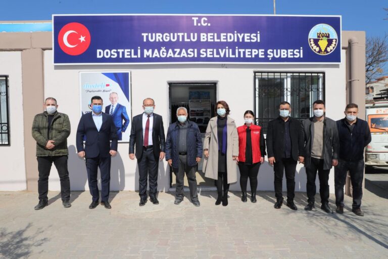 Turgutlu’da Yüzler “Sosyal Belediyecilik” ile Gülüyor Turgutlu’da Yüzler “Sosyal Belediyecilik” ile Gülüyor