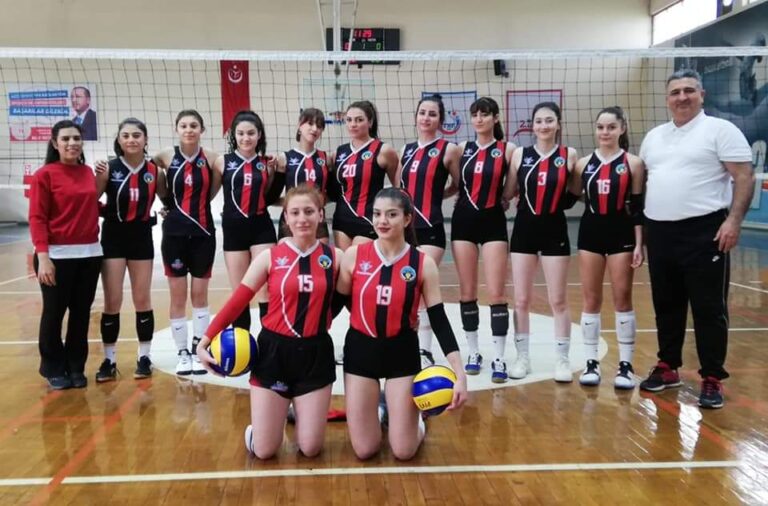 Turgutlu Belediyespor Genç Kızlar Voleybol Galibiyetle Başladı Turgutlu Belediyespor Genç Kızlar Voleybol Galibiyetle Başladı