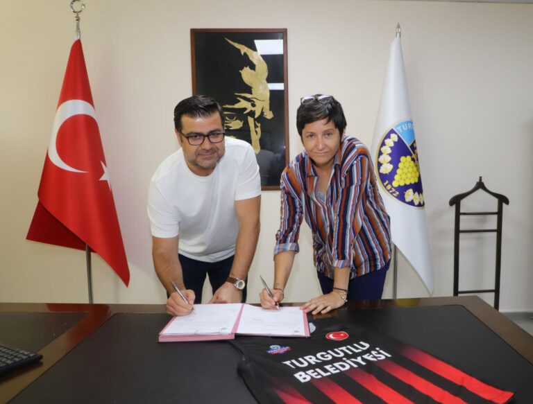 Turgutlu Belediyespor Şampiyon Hoca’ya Emanet Turgutlu Belediyespor Şampiyon Hoca’ya Emanet
