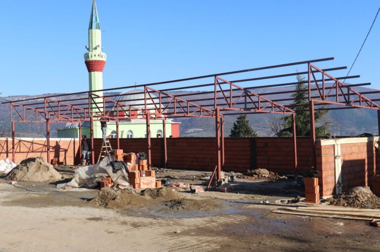 Turgutlu Belediyesinden Ören Mahallesine Yeni Kiraz Alım Yeri Turgutlu Belediyesinden Ören Mahallesine Yeni Kiraz Alım Yeri