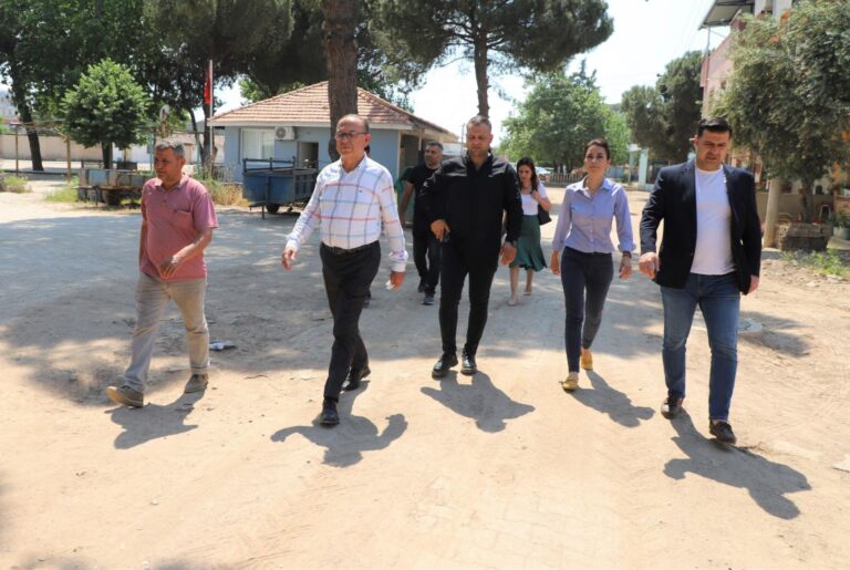Başkan Çetin Akın Gününü Sahada Geçirdi Çalışmaları Yerinde İnceledi Başkan Çetin Akın Gününü Sahada Geçirdi Çalışmaları Yerinde İnceledi