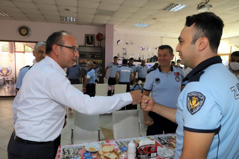 Başkan Çetin Akın Zabıta Personeli ile Bir Araya Geldi