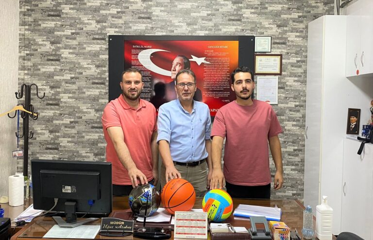 Turgutlu Belediyesinden Atık Pil Toplayan Okullara Ödül Turgutlu Belediyesinden Atık Pil Toplayan Okullara Ödül