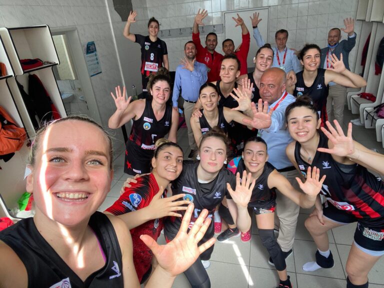 Turgutlu Belediyespor Kadın Basketbol Takımından Büyük Fark: 104 – 42