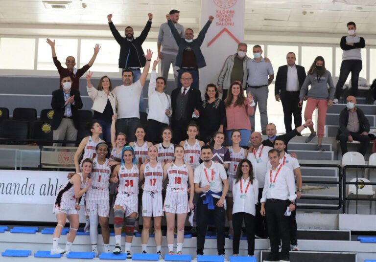 Turgutlu Belediyespor Kadın Basketbol Takımı Samsun Deplasmanında Turgutlu Belediyespor Kadın Basketbol Takımı Samsun Deplasmanında