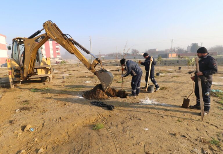 Turgutlu Belediyesi “Daha Yeşil Bir Turgutlu” için Çalışmaya Devam Ediyor Turgutlu Belediyesi “Daha Yeşil Bir Turgutlu” için Çalışmaya Devam Ediyor