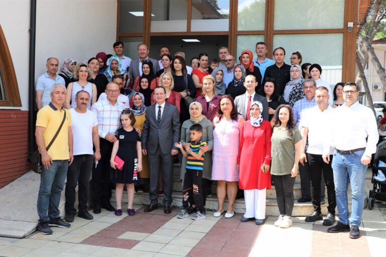 Başkan Çetin Akın Özel Çocuklar ve Aileleriyle Bir Araya Geldi