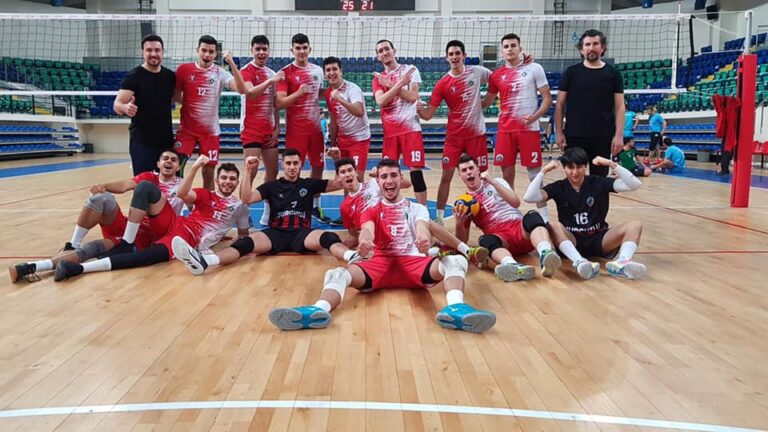 Turgutlu Belediyespor Erkek Voleybol Takımı’ndan Bir Galibiyet Daha Turgutlu Belediyespor Erkek Voleybol Takımı’ndan Bir Galibiyet Daha