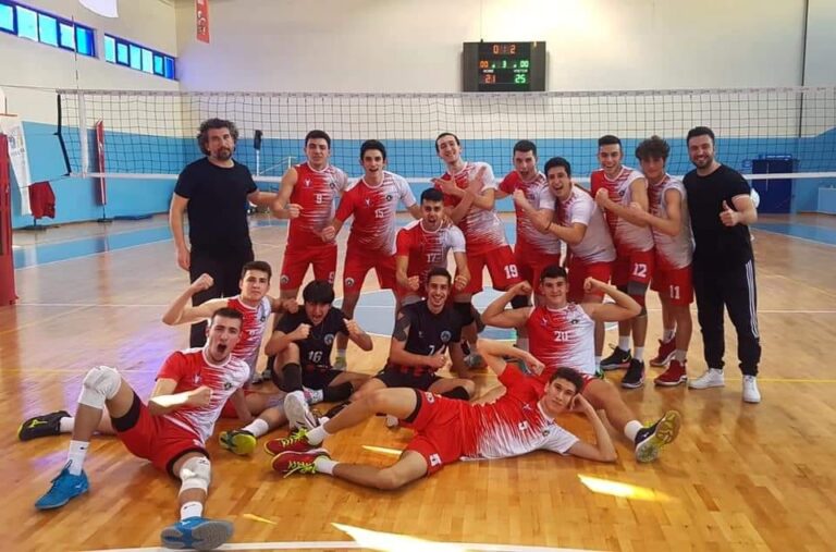 Turgutlu Belediyespor, Karacabey’i 3-0 ile Geçti Turgutlu Belediyespor, Karacabey’i 3-0 ile Geçti