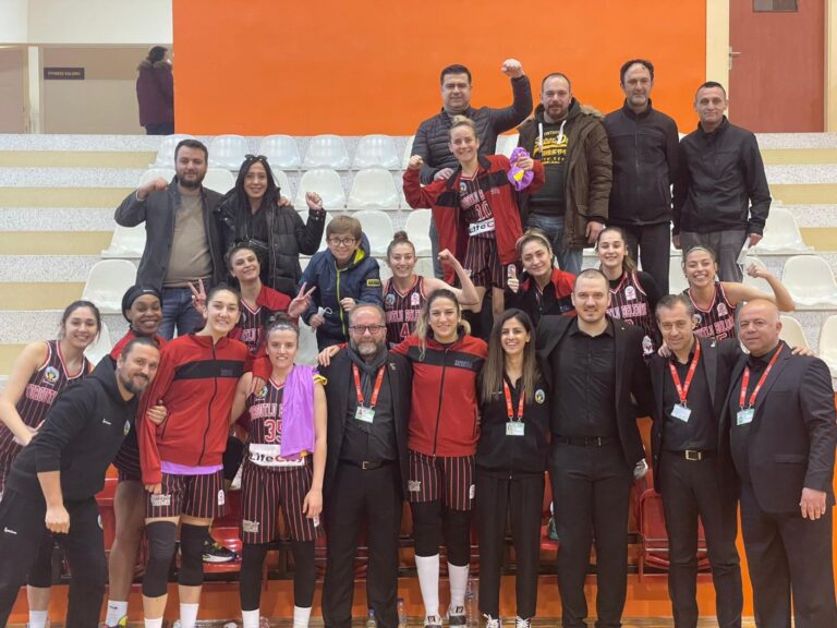 Turgutlu Belediyespor Kadın Basketbol Takımından Farklı Galibiyet: 58-81 Turgutlu Belediyespor Kadın Basketbol Takımından Farklı Galibiyet: 58-81