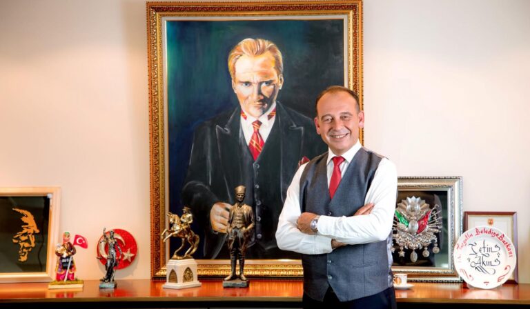 Başkan Çetin Akın, “Turgutlu’muzda her türlü zorluğa, acıya ve işkenceye rağmen kahraman atalarımız bağımsızlık dersi vermişlerdir” Başkan Çetin Akın, “Turgutlu’muzda her türlü zorluğa, acıya ve işkenceye rağmen kahraman atalarımız bağımsızlık dersi vermişlerdir”