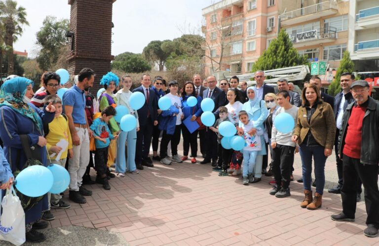 Turgutlu Belediyesi ve Turgutlu Kent Konseyinden Otizm Farkındalık Günü’nde İki Özel Etkinlik Turgutlu Belediyesi ve Turgutlu Kent Konseyinden Otizm Farkındalık Günü’nde İki Özel Etkinlik