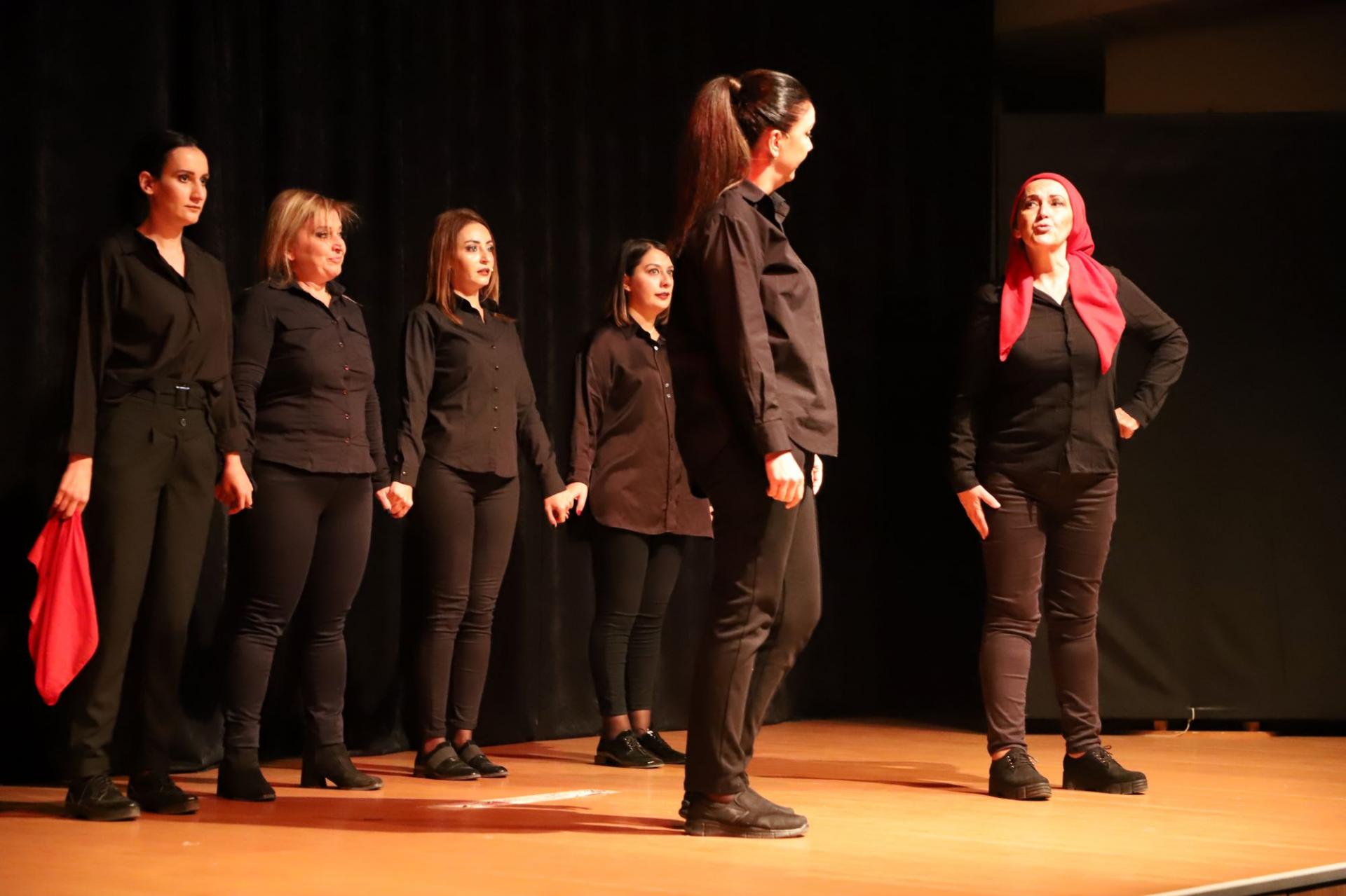 turgutlu belediyesi tiyatrosu seyirciler İle tekrar buluşuyor