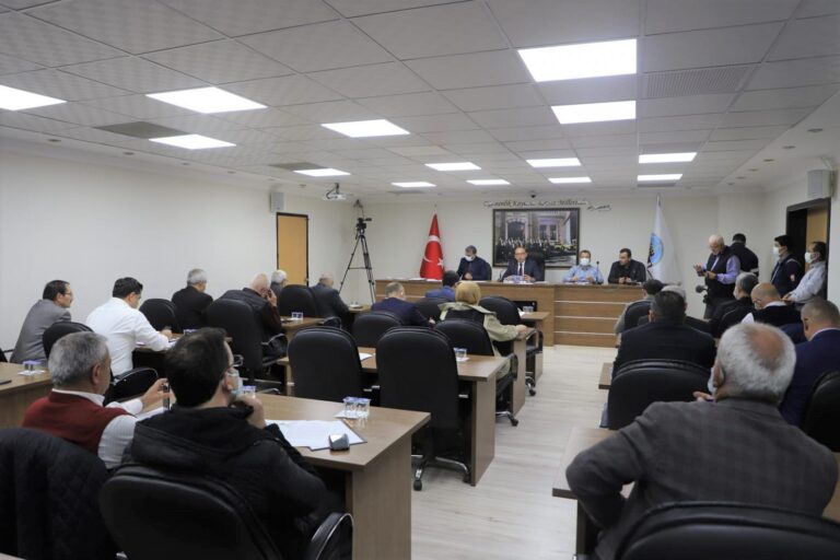 Turgutlu Belediyesi Meclisi Altı Maddeyi Karara Bağladı Turgutlu Belediyesi Meclisi Altı Maddeyi Karara Bağladı