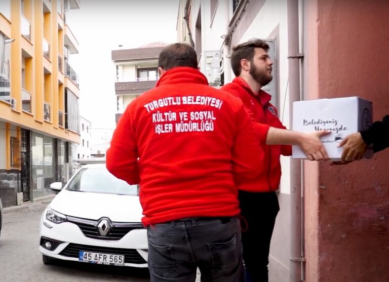 Ramazan Ayının Bereketi Turgutlu’da Yaşandı Ramazan Ayının Bereketi Turgutlu’da Yaşandı