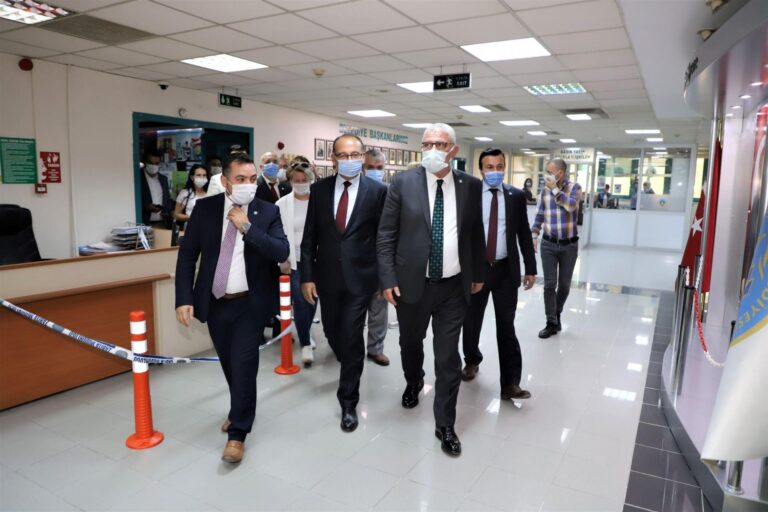 Müsavat Dervişoğlu’ndan Başkan Akın’a Ziyaret Müsavat Dervişoğlu’ndan Başkan Akın’a Ziyaret