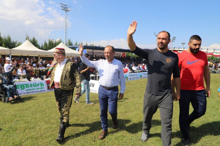 Türkiye’nin Ünlü Başpehlivanları Turgutlu Er Meydanı’nda Kol Bağlayacak Türkiye’nin Ünlü Başpehlivanları Turgutlu Er Meydanı’nda Kol Bağlayacak