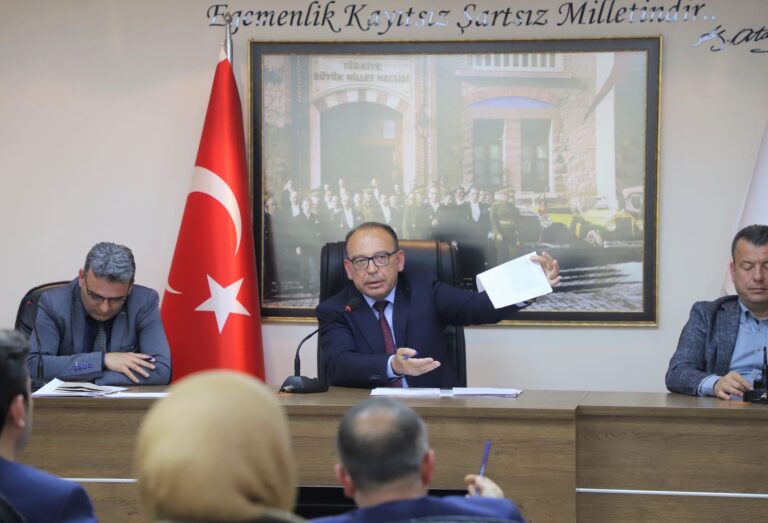 Başkan Çetin Akın: “Yalanla Siyaset Olmaz” Başkan Çetin Akın: “Yalanla Siyaset Olmaz”