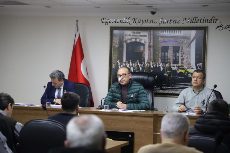 Turgutlu Belediyesi Meclisi 13 Maddeyi Karara Bağladı Turgutlu Belediyesi Meclisi 13 Maddeyi Karara Bağladı