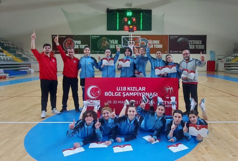 Turgutlu Belediyesi U18 Kadın Basketbol Takımı Anadolu Şampiyonası’nda Turgutlu Belediyesi U18 Kadın Basketbol Takımı Anadolu Şampiyonası’nda