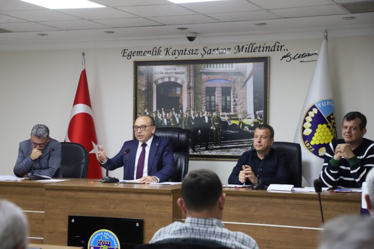 Komisyon Üyelerinin Belirlendiği Turgutlu Belediyesi Nisan Ayı Meclis Toplantısında 20 Madde Karara Bağlandı Komisyon Üyelerinin Belirlendiği Turgutlu Belediyesi Nisan Ayı Meclis Toplantısında 20 Madde Karara Bağlandı