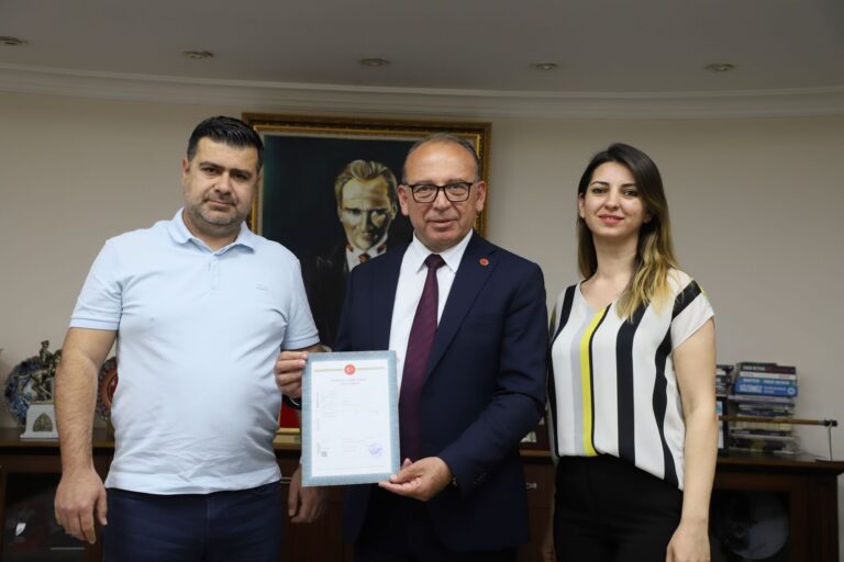 Cumartesi Pazarı’nın Tapusu Turgutlu Belediyesinde Cumartesi Pazarı’nın Tapusu Turgutlu Belediyesinde