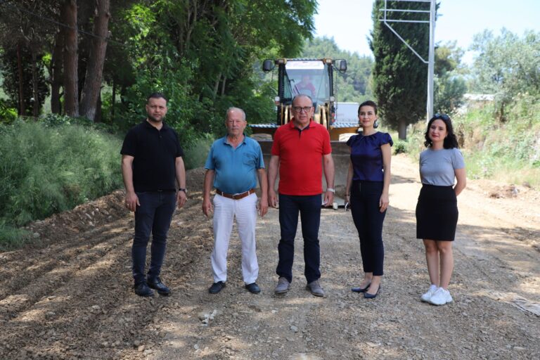 Başkan Çetin Akın: “Tıkır tıkır çalışıyoruz, teker teker tamamlıyoruz” Başkan Çetin Akın: “Tıkır tıkır çalışıyoruz, teker teker tamamlıyoruz”