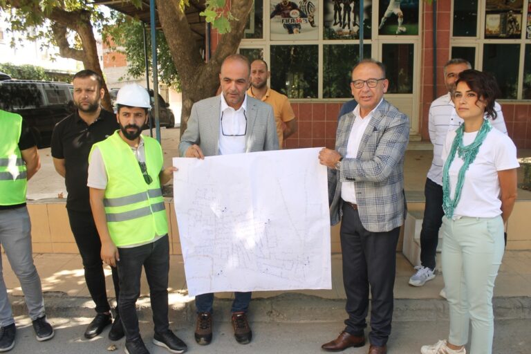 Turgutlu Belediyesi İstasyonaltı Mahallesinin Yol Sorunlarını Ortadan Kaldırıyor Turgutlu Belediyesi İstasyonaltı Mahallesinin Yol Sorunlarını Ortadan Kaldırıyor